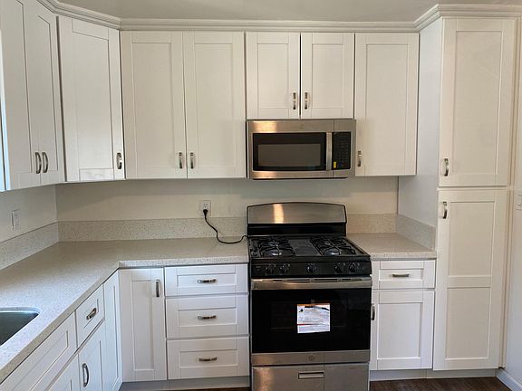 4th image of 4054 36th St