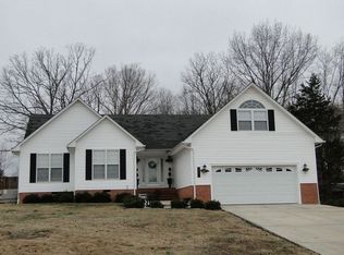 6041 Commodore Ct, Baxter, TN 38544