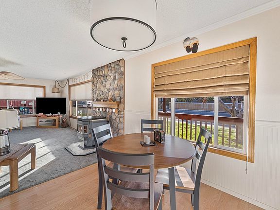 4th image of 800 N Volland St