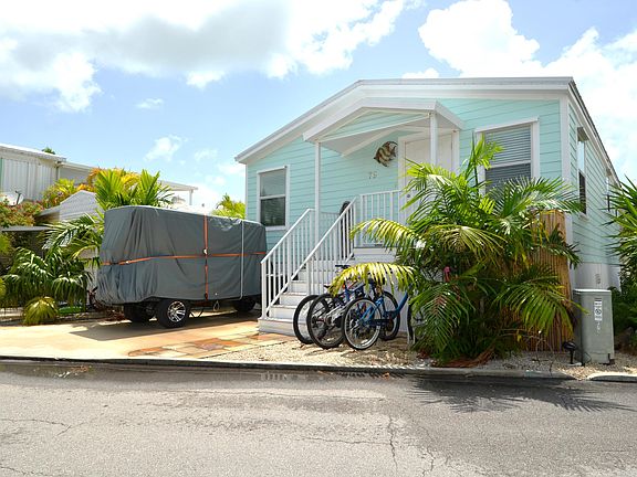 3rd image of 701 Spanish Main Dr #79