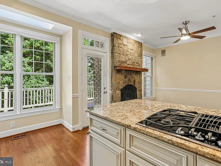 417 Winding Rose Dr — Photo 20