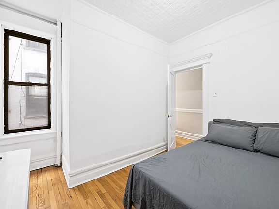 5th image of 527 8th St APT 1B