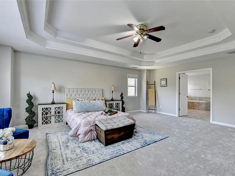 4805 Shelbourne Dr — Photo 52