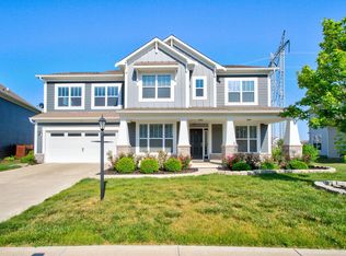 6366 Sugar Maple Dr, Zionsville, IN 46077