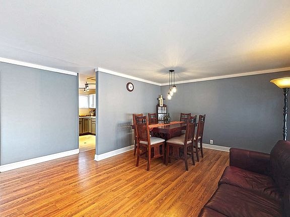 5th image of 167 Tilton Park Dr
