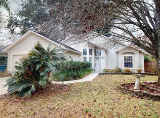 1738 Chandelier Cir E, Jacksonville, FL 32225