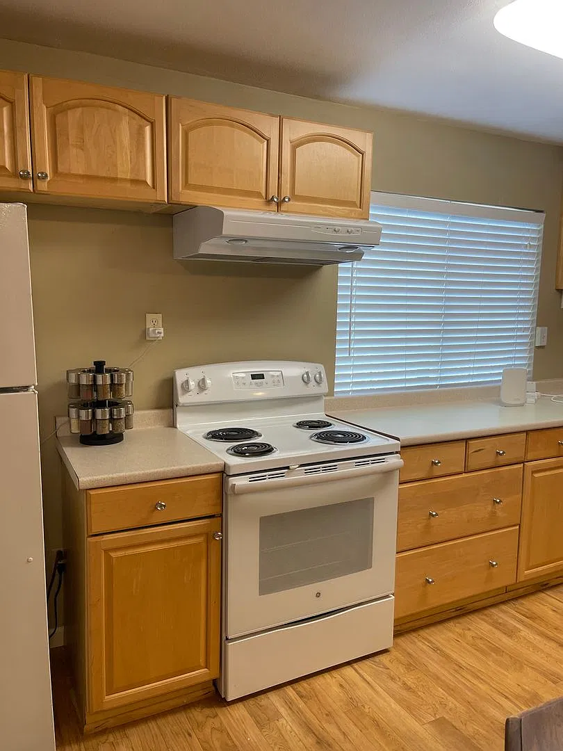 Oroville Studio, Kelly Ridge Shared Pool with pool service, Washer/Dryer hookups — Photo 2