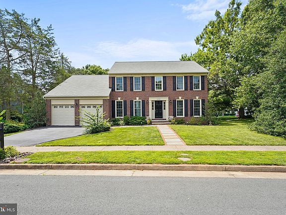 2nd image of 13161 Lazy Glen Ln