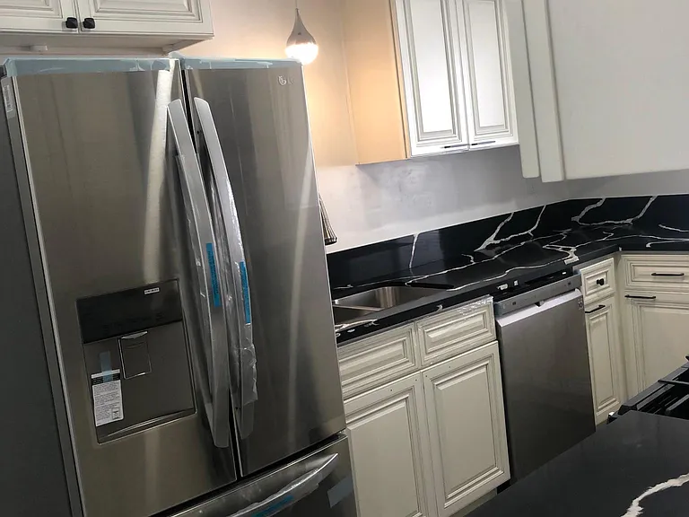 807 N Alfred St #2 — Photo 1