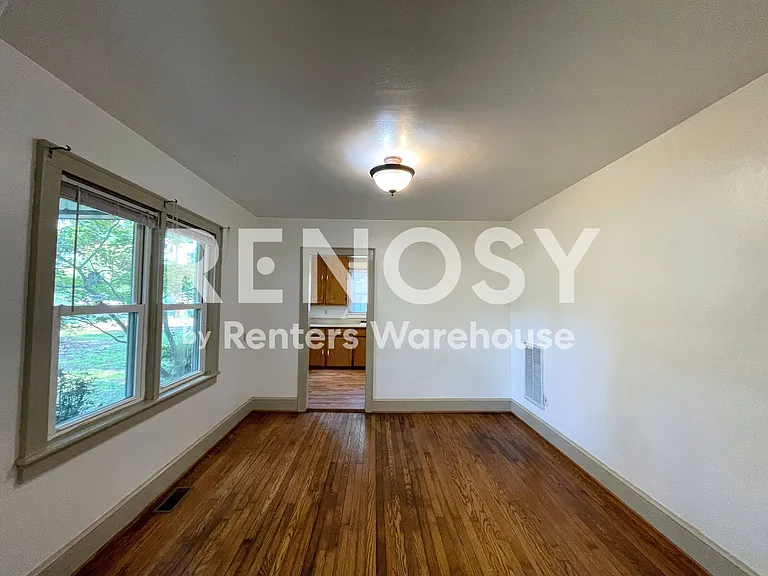 8336 Chesapeake Blvd — Photo 6