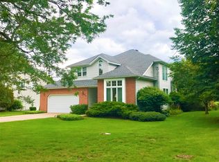 4635 Schurr Rd, Clarence, NY 14031