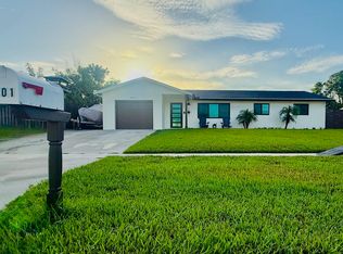 401 CIRCLE E, Jupiter, FL 33458