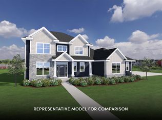 8201 W Bluebird Ct, Mequon, WI