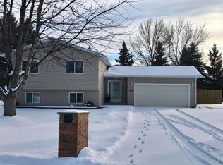1654 Flickertail Cir S, Fargo, ND 58103