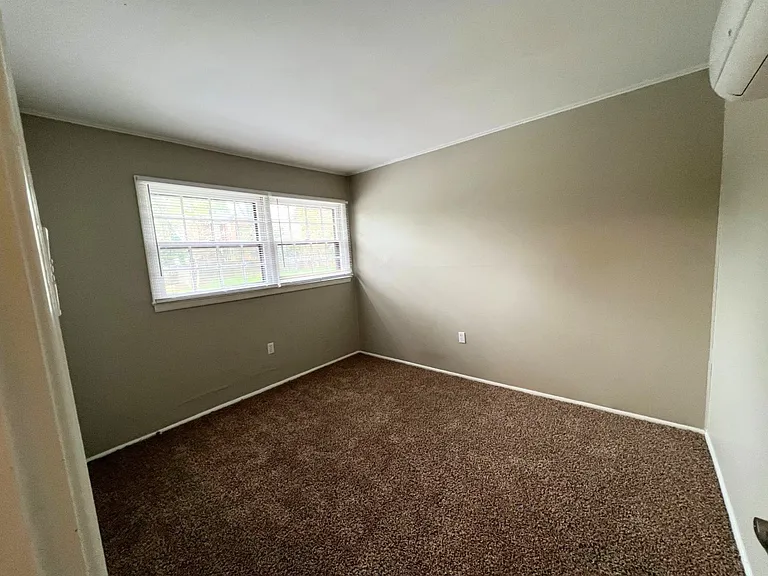 809 Randolph St #2 — Photo 16