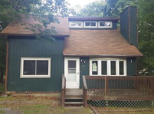 130 Stamford Rd, Dingmans Ferry, PA 18328