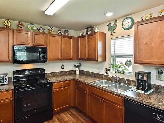 4th image of 2223 NW 6th Pl