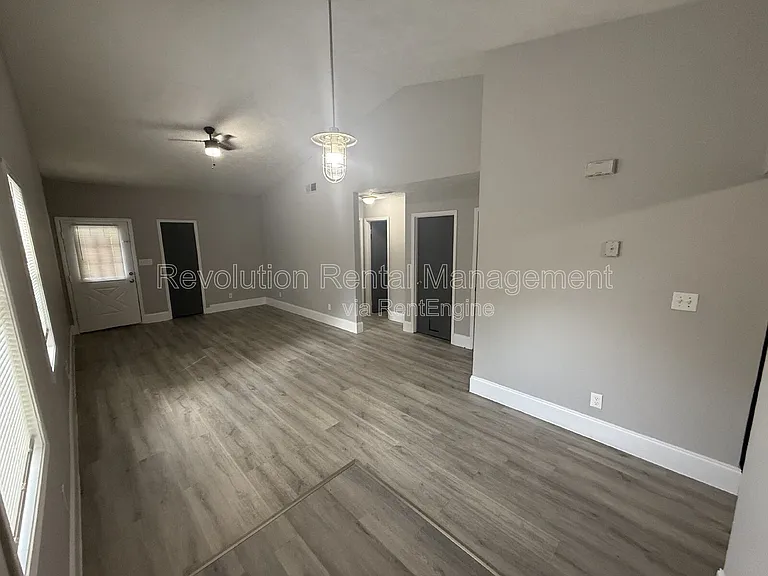 1158 Pinedale Cir NW — Photo 3