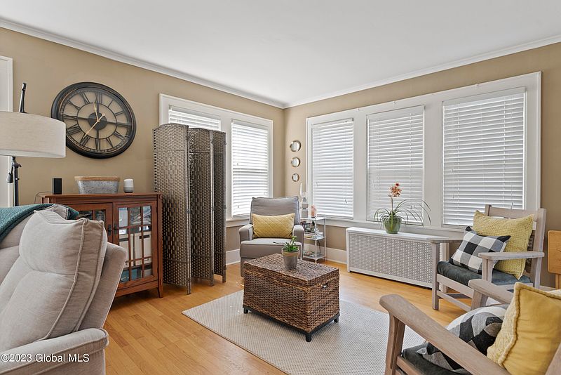 5th image of 1125 Lexington Avenue