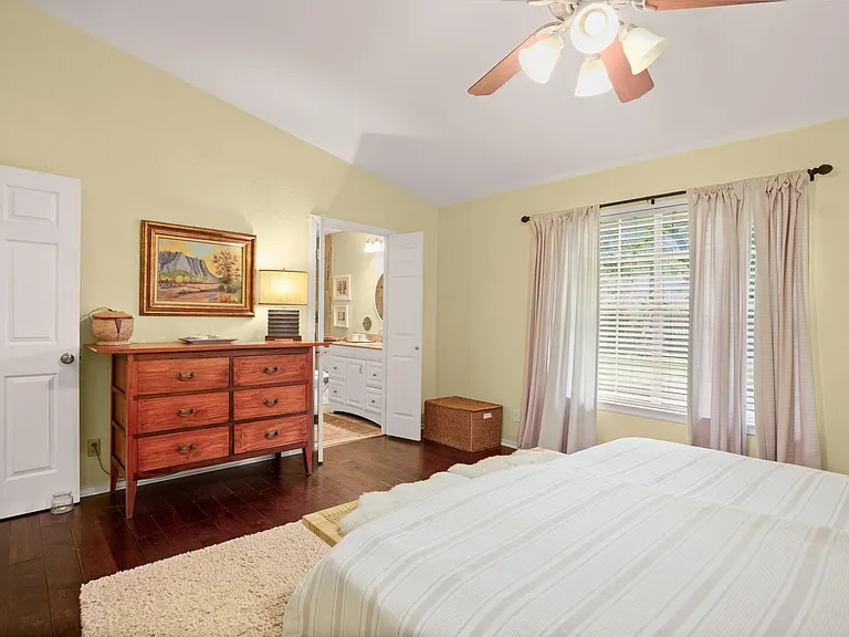 7201 Greenock St — Photo 11