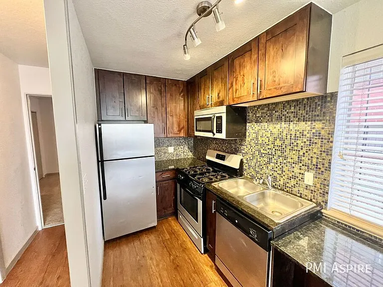 59 N Ogden St #10 — Photo 56