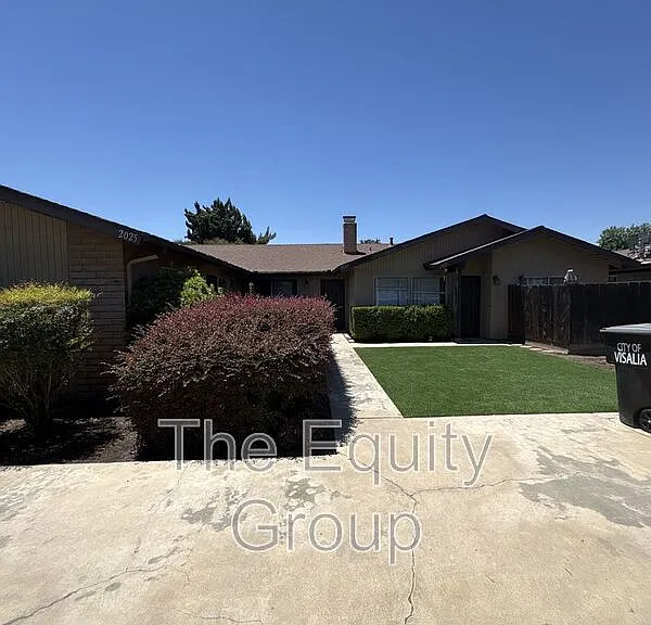 2023 S Tracy Ct — Photo 1