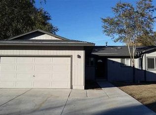 520 Shadow Ln, Fernley, NV 89408