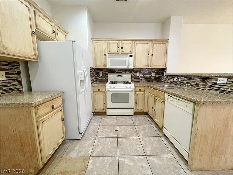 691 Principle Point Ave — Photo 7
