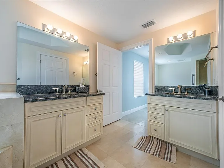 15 Somerset St #603 — Photo 25