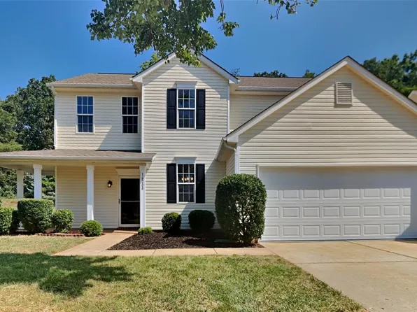 16208 Circlegreen Dr, Charlotte, NC 28273