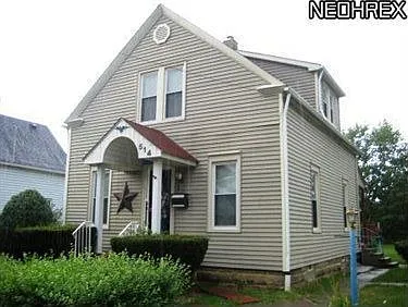 514 W 25th St photo 1