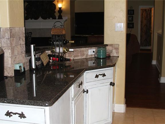 4th image of 1709 Teakwood Dr