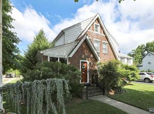 148 Park Ave, Teaneck, NJ 07666