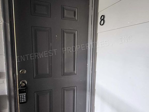 3rd image of 4700 Falls View Ave #8