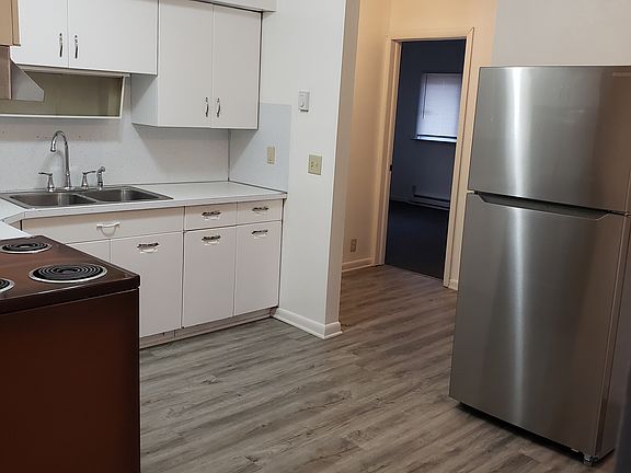 2nd image of 6113 Brooklyn Rd