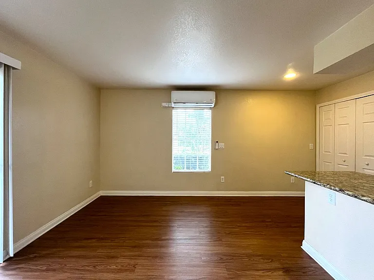 2160 Highpointe Dr #112 — Photo 13