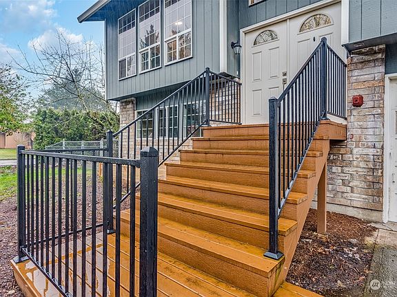 5th image of 15119 SE Greenpark Street