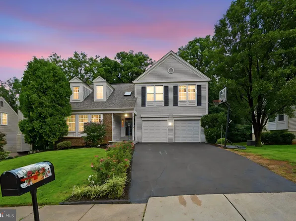 10212 Winged Elm Cir, Manassas, VA 20110
