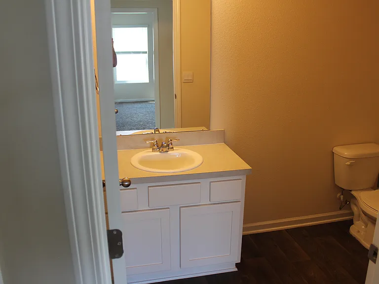 233 Falcon Ridge Rd — Photo 10