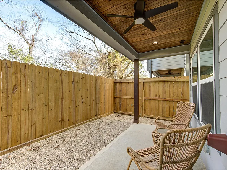 3406 Garapan St #B — Photo 36