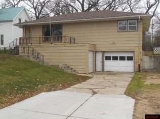 313 W 4th St, Blue Earth, MN 56013