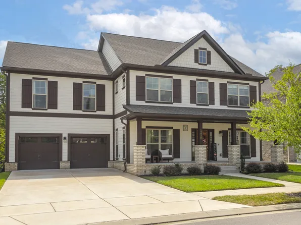 4036 Foxglove Farm Dr, Franklin, TN 37064