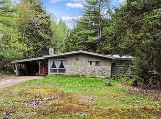 587 Lewiston Rd, Topsham, ME 04086