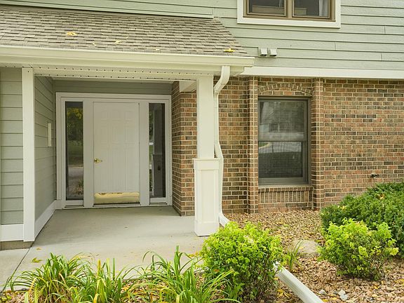 2nd image of 6861 Langford Dr