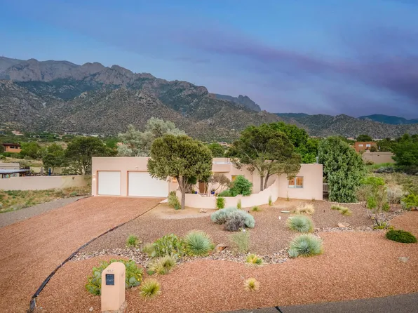 652 Cougar Loop NE, Albuquerque, NM 87122