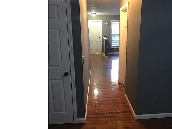 3rd image of 1114 E Susquehanna Ave