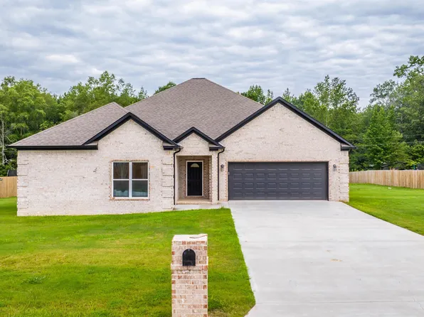 80 Opie Dr, Cabot, AR 72023