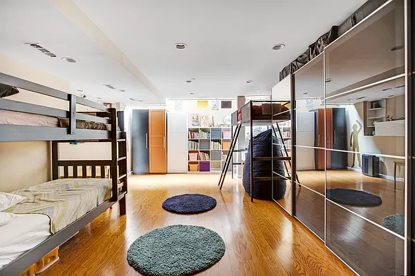 Sold by Compass | media 7