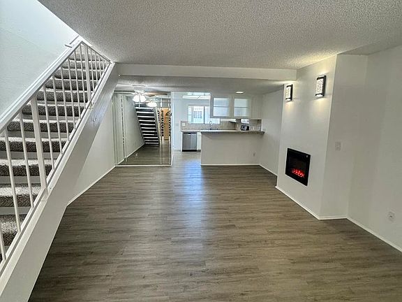 3rd image of 2715 Abbot Kinney Blvd Unit 15