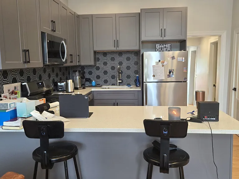 1642 N Western Ave #2 — Photo 5